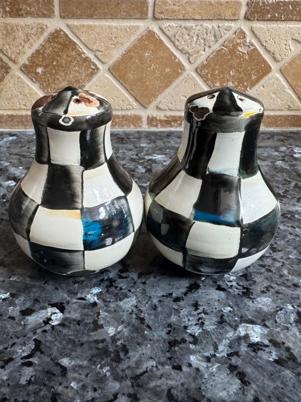 MacKenzie Childs Courtly Check Enamel Salt & Pepper Shakers Set Small 3.5" Chip